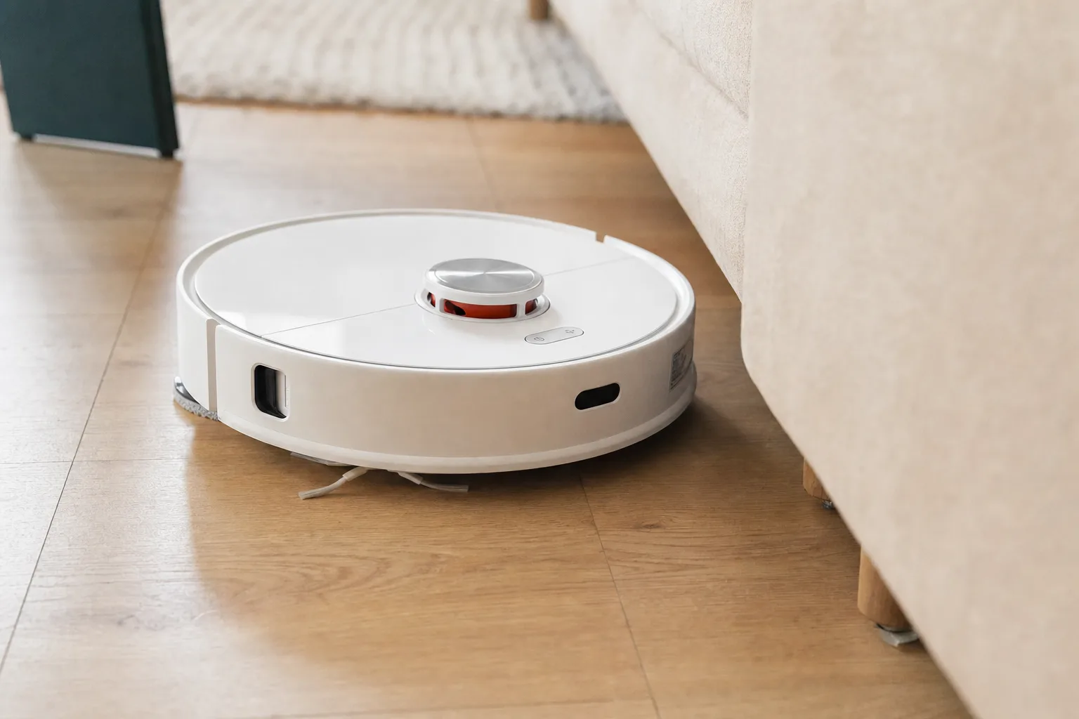 Meilleurs aspirateurs robots laveurs pour maisons avec escaliers — Choisir un Modèle en Fonction de l'Autonomie et de la Recharge